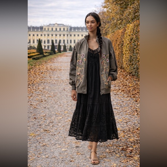 Anthropologie NWT Floral Embroidered Bomber Jacket size XL. - Picture 3 of 11